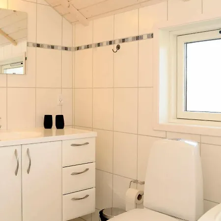 Vakantiehuis Modern Holiday In Borkop With Whirlpool
